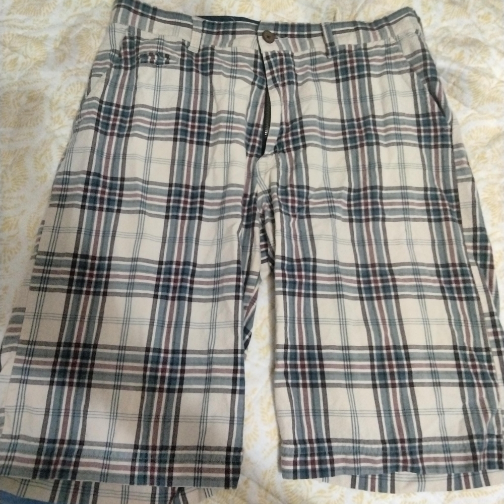 The Arizona Company Plaid Shorts size 34